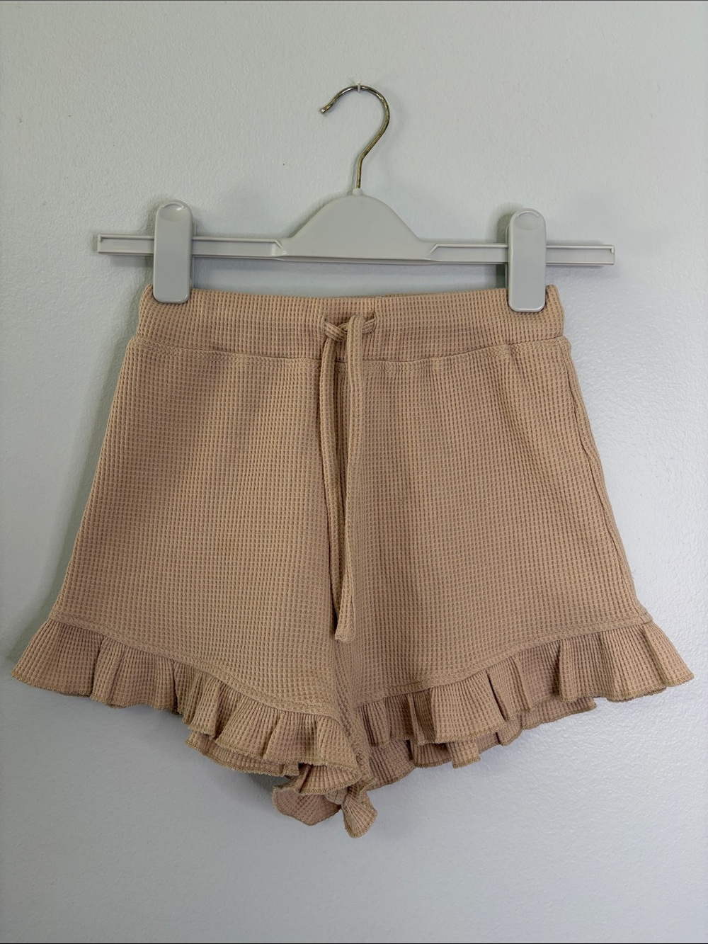 Princess Polly Women's Ruffle Hem Knit Shorts - Beige Size 0